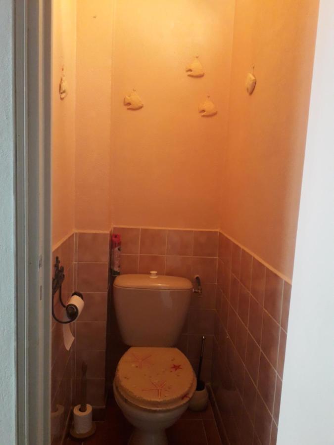 Appartement Calme A Deux Pas De La Mer Сент-Мари-де-ла-Мер Экстерьер фото